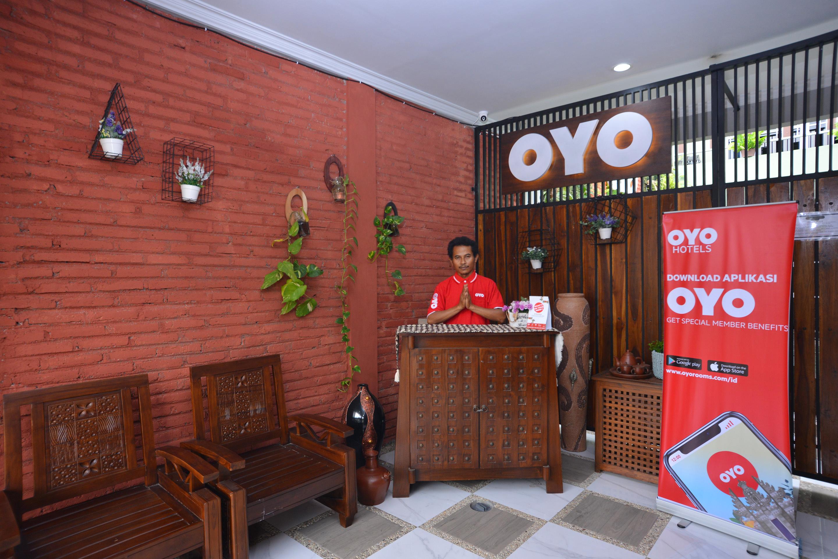 Oyo 583 Puri Gejayan Asri Syariah Hotel Kejayan Exterior photo